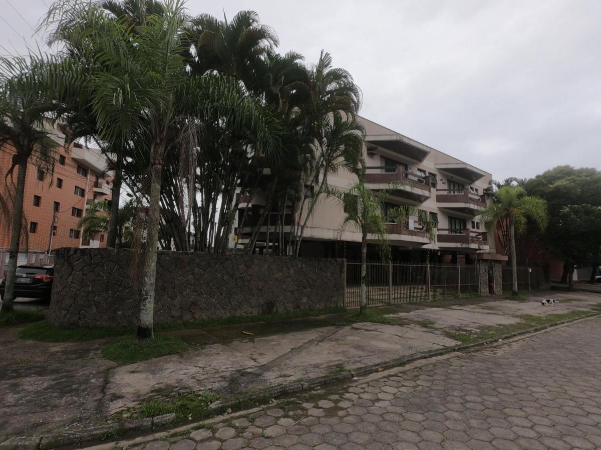 Excelente Localizacao, 400 Metros Da Praia Ar Condicionado E Wi-Fi Apartman Ubatuba Kültér fotó