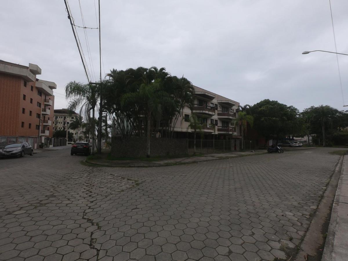 Excelente Localizacao, 400 Metros Da Praia Ar Condicionado E Wi-Fi Apartman Ubatuba Kültér fotó